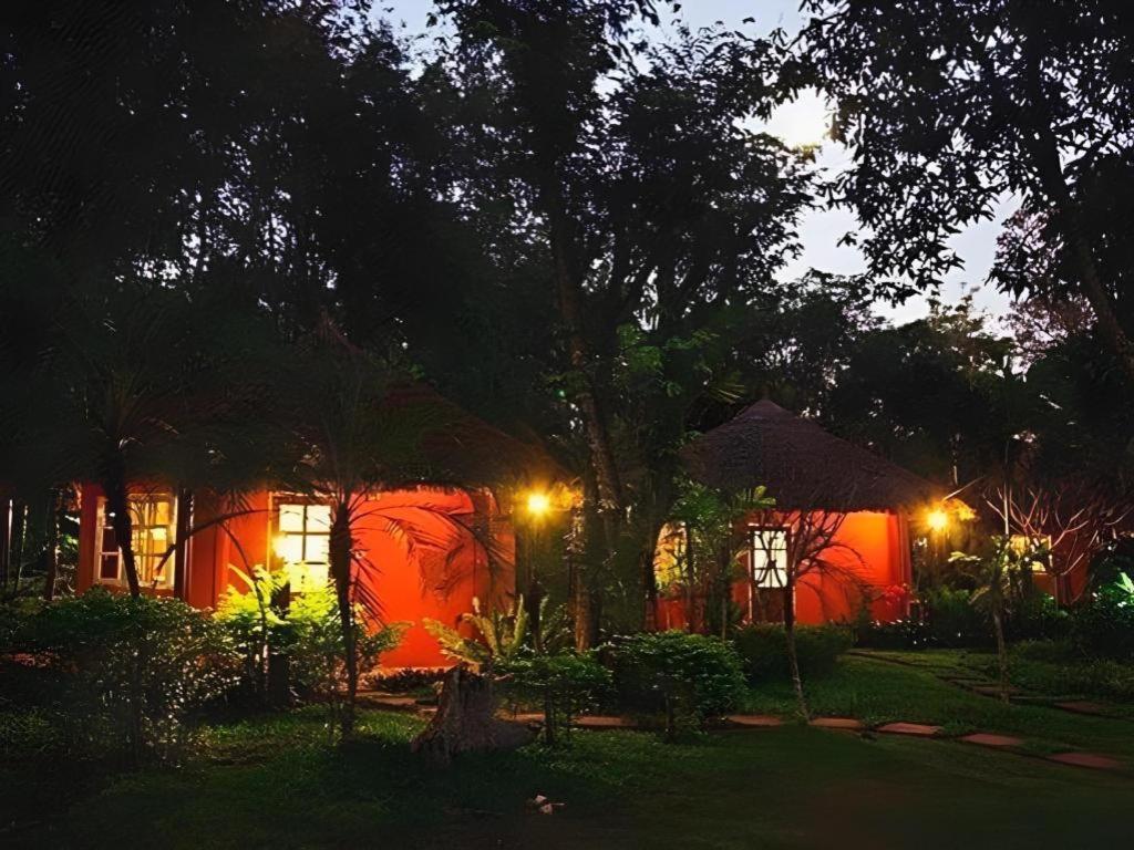 Natural Park Resort De Wang Thong Phitsanulok Extérieur photo