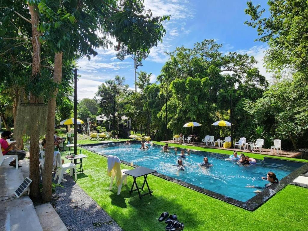 Natural Park Resort De Wang Thong Phitsanulok Extérieur photo