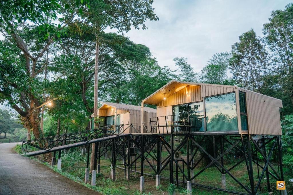 Natural Park Resort De Wang Thong Phitsanulok Extérieur photo