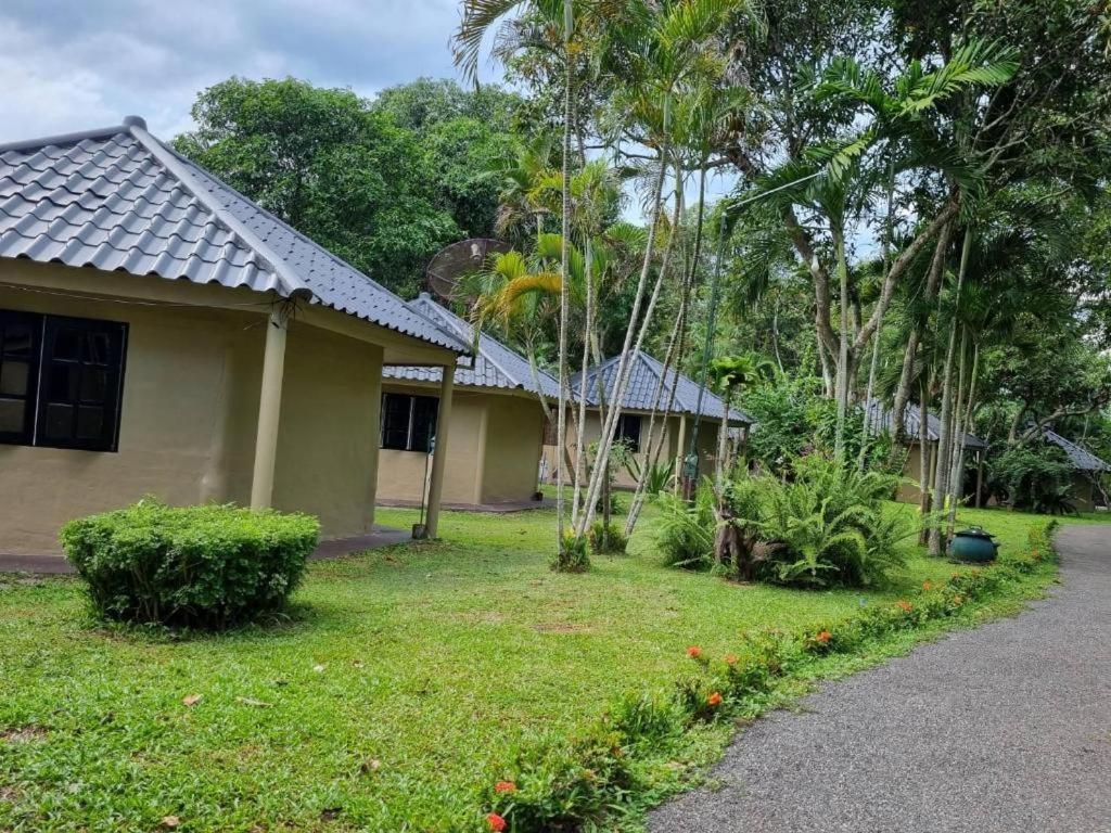 Natural Park Resort De Wang Thong Phitsanulok Extérieur photo