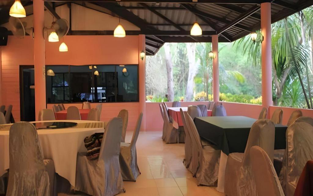 Natural Park Resort De Wang Thong Phitsanulok Extérieur photo
