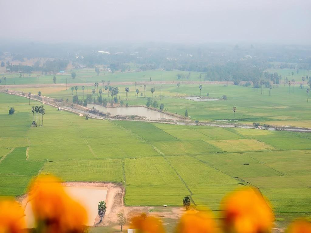 Natural Park Resort De Wang Thong Phitsanulok Extérieur photo